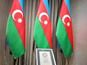 Bayraq Günü ərəfəsində Dövlət Bayraq Meydanını və Bayraq Muzeyindən FOTOREPORTAJ – ÖZƏL