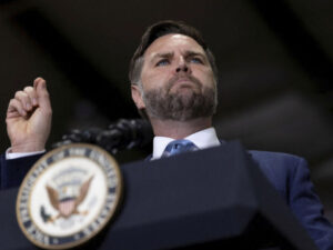 Vens deyib ki, Tramp Putinlə danışıqların vacibliyini anlayır Vens deyib ki, Tramp Putinlə danışıqların vacibliyini anlayır