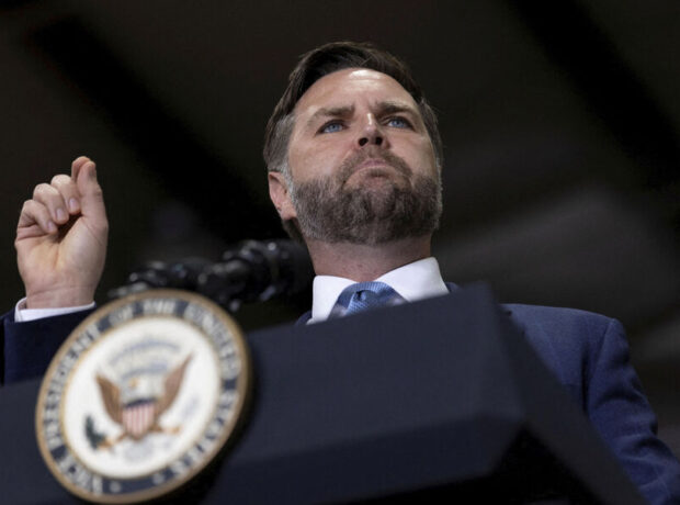 Vens deyib ki, Tramp Putinlə danışıqların vacibliyini anlayır Vens deyib ki, Tramp Putinlə danışıqların vacibliyini anlayır