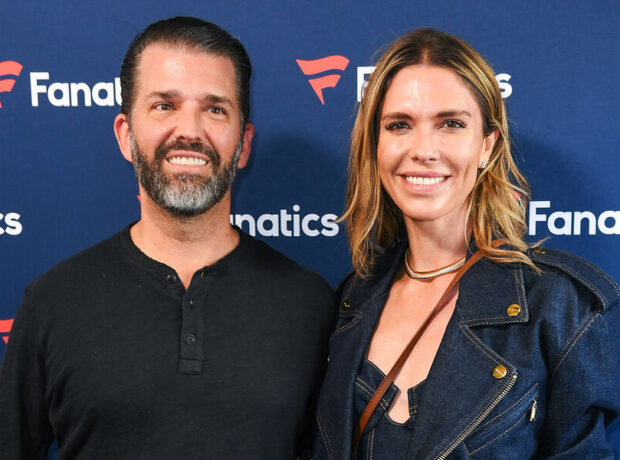 Trampın oğlu nişanlandığını elan edib Trampın oğlu nişanlandığını elan edib