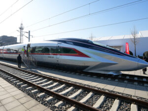 Çin alimləri vakuum qatarını sürətləndirmək üzrə rekorda imza atıblar