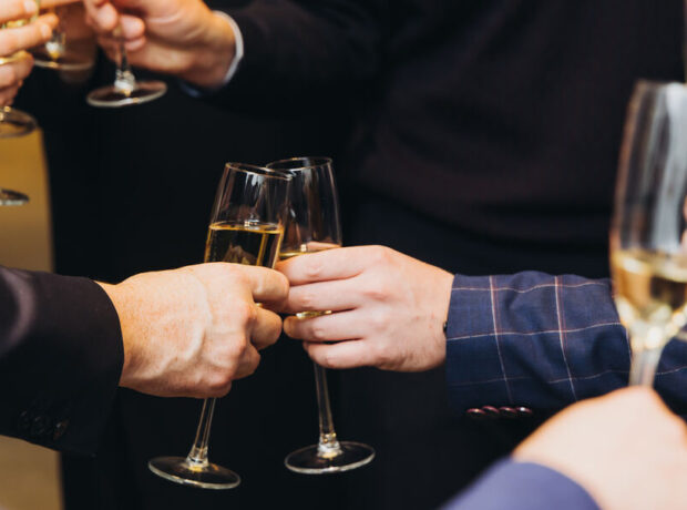 Alimlər hətta orta dərəcədə spirtli içki qəbulunun gözlənilməz təhlükələri barədə xəbərdarlıq ediblər Alimlər hətta orta dərəcədə spirtli içki qəbulunun gözlənilməz təhlükələri barədə xəbərdarlıq ediblər