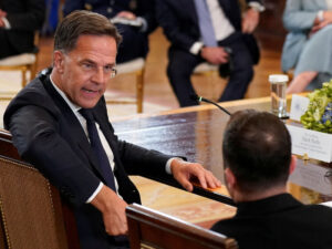 Zelenski və Ruttenin Trampla bağlı fon der Leyenə müraciəti üzə çıxıb Zelenski və Ruttenin Trampla bağlı fon der Leyenə müraciəti üzə çıxıb