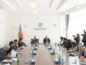 Balıqçılıq və Akvakultura Mərkəzinin fəaliyyətinə həsr olunmuş mətbuat konfransı keçirilib Balıqçılıq və Akvakultura Mərkəzinin fəaliyyətinə həsr olunmuş mətbuat konfransı keçirilib