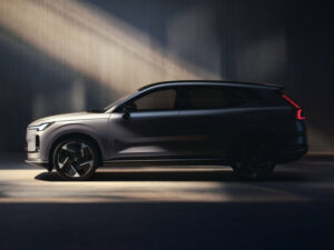 Volvo Rospatentdə üç ticarət nişanını qeydiyyata alıb