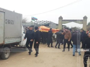 “Lexus” kanala aşdı, beş nəfər öldü “Lexus” kanala aşdı, beş nəfər öldü