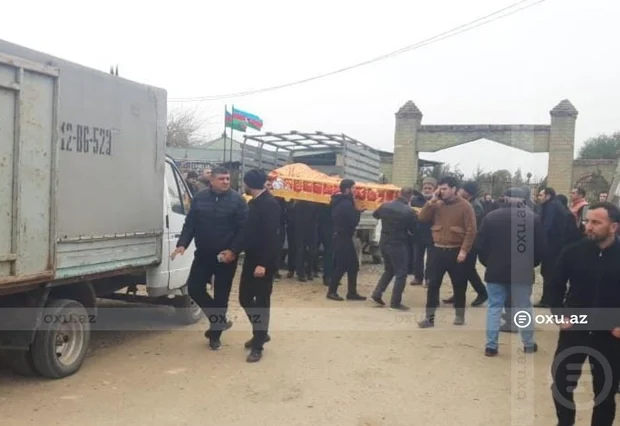 “Lexus” kanala aşdı, beş nəfər öldü “Lexus” kanala aşdı, beş nəfər öldü