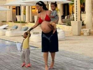 Rihanna dördüncü dəfə ana olacaq