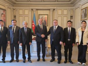 “Aztürk Holdinq”in prezidenti Gəncə Şəhər İcra Hakimiyyətinin başçısı ilə görüşüb