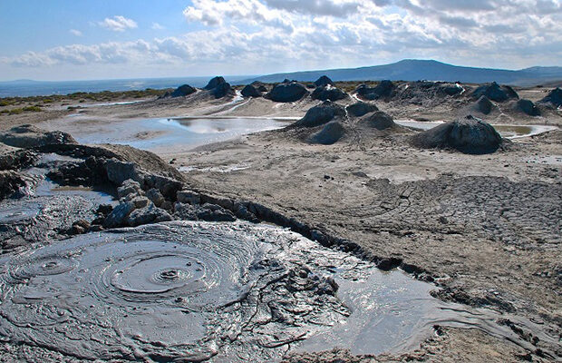 Hacıqabulda palçıq vulkanı püskürdü Hacıqabulda palçıq vulkanı püskürdü