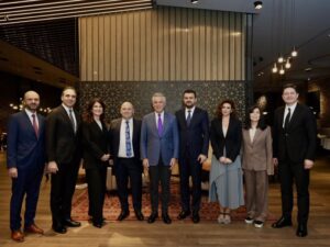 Mastercard şirkətinin strateji inkişaf üzrə vitse-sədri və prezidenti Azərbaycana səfər edib – FOTOLAR