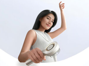 Xiaomi, isitmə funksiyasına malik baş masaj cihazını təqdim etdi Xiaomi, isitmə funksiyasına malik baş masaj cihazını təqdim etdi