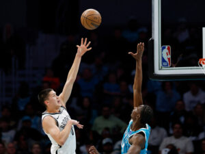 Demin NBA-da yeni rekorda imza atdı Demin NBA-da yeni rekorda imza atdı