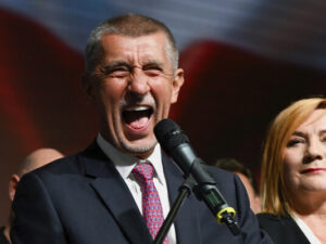 Avropa ölkəsi müdafiə xərclərini artırmaqdan imtina edib Avropa ölkəsi müdafiə xərclərini artırmaqdan imtina edib