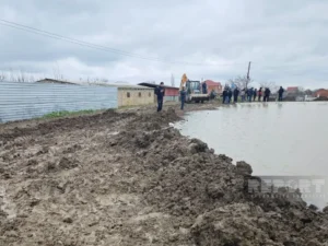 Cəlilabadda yağışlar su anbarında təhlükə yaratdı Cəlilabadda yağışlar su anbarında təhlükə yaratdı