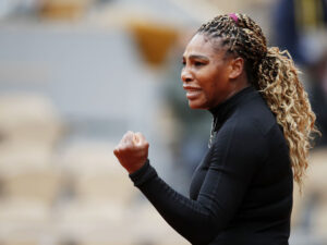 44 yaşlı Serena Uilyams karyerasını davam etdirməyə icazə alıb