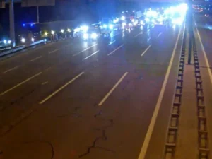 Hava limanı istiqamətində nəqliyyatın hərəkətinə qoyulan məhdudiyyət götürülüb Hava limanı istiqamətində nəqliyyatın hərəkətinə qoyulan məhdudiyyət götürülüb