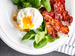 Həkim ideal səhər yeməyinin necə olmalı olduğunu izah etdi