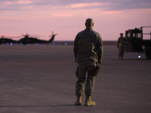 İraqda ABŞ hərbi bazasına dronlar hücum edib İraqda ABŞ hərbi bazasına dronlar hücum edib