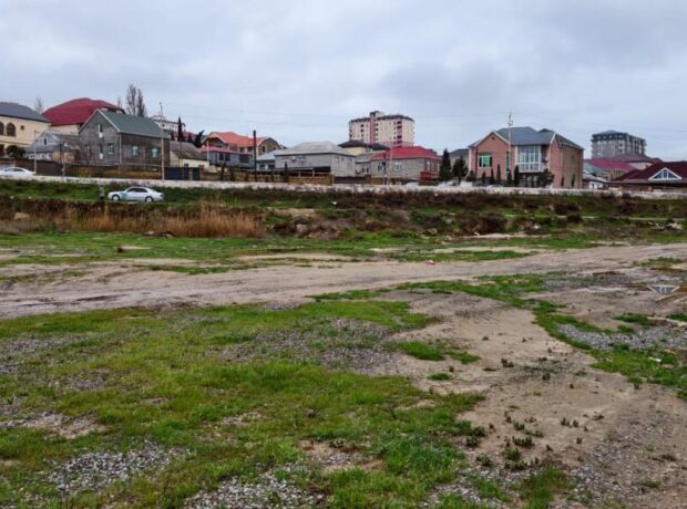 Masazırda təhlükəli vəziyyət: əsas yolun bir hissəsi uçub, sakinlər kömək gözləyir – VİDEO Masazırda təhlükəli vəziyyət: əsas yolun bir hissəsi uçub, sakinlər kömək gözləyir – VİDEO