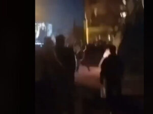 Bayram tonqalına atılan benzin partlayış yaratdı – 10 yaralı var Bayram tonqalına atılan benzin partlayış yaratdı – 10 yaralı var