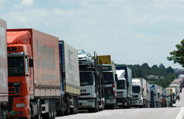 İrana yüklərin daşınması bərpa olundu İrana yüklərin daşınması bərpa olundu