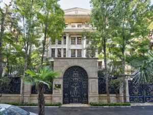 Azərbaycan İrandan diplomatik heyətini çıxarır