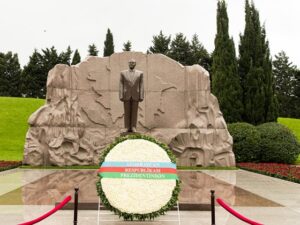 Güləli Bağırov Ulu Öndəri yad etdi