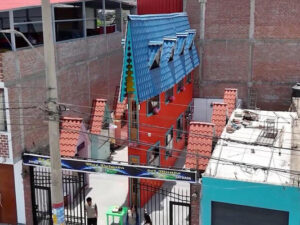 Dünyanın ən dar evi Peruda tikilib