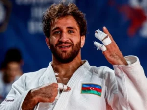 Hidayət Heydərov “Böyük Dəbilqə” turnirində bürünc medal qazandı Hidayət Heydərov “Böyük Dəbilqə” turnirində bürünc medal qazandı