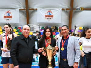 “Avrora” ölkə çempionu oldu