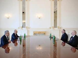 Prezident İlham Əliyev Türkiyə Ali Məhkəməsinin baş prokurorunu qəbul edib Prezident İlham Əliyev Türkiyə Ali Məhkəməsinin baş prokurorunu qəbul edib