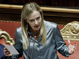 Avropa lideri ABŞ-ın maraqlarına geri baxmamağa çağırdı