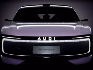 Audi satışlarını itirir və idman limuzini hazırlayıb